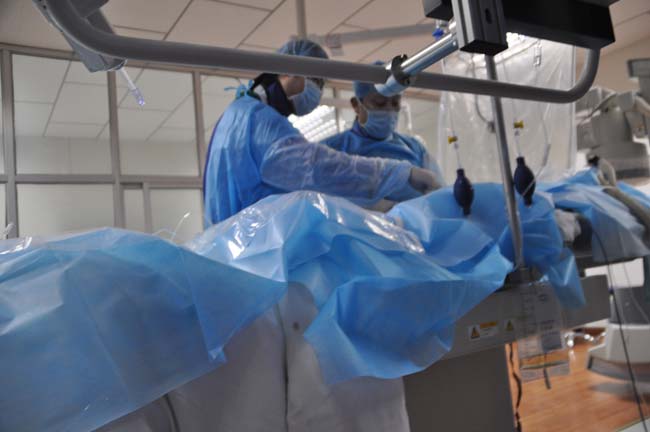 包头市第八医院神经外科用介入技术成功拆除微型脑动脉瘤患者“脑血管炸弹”